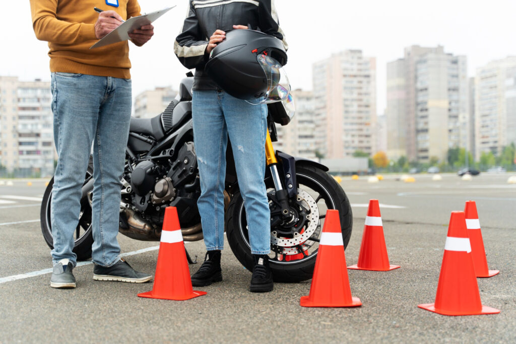 Leçon de conduite pour le permis moto