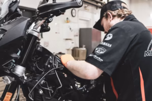 mécanicien moto